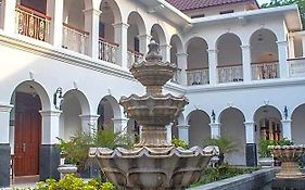 Daroessalam Syariah Heritage Hotel